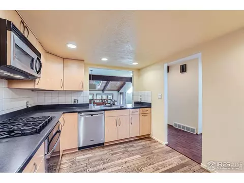 4514 Macarthur Dr, Boulder, CO 80303 photo 2