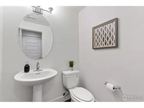19581 E Sunset Cir, Centennial, CO 80015 photo 17