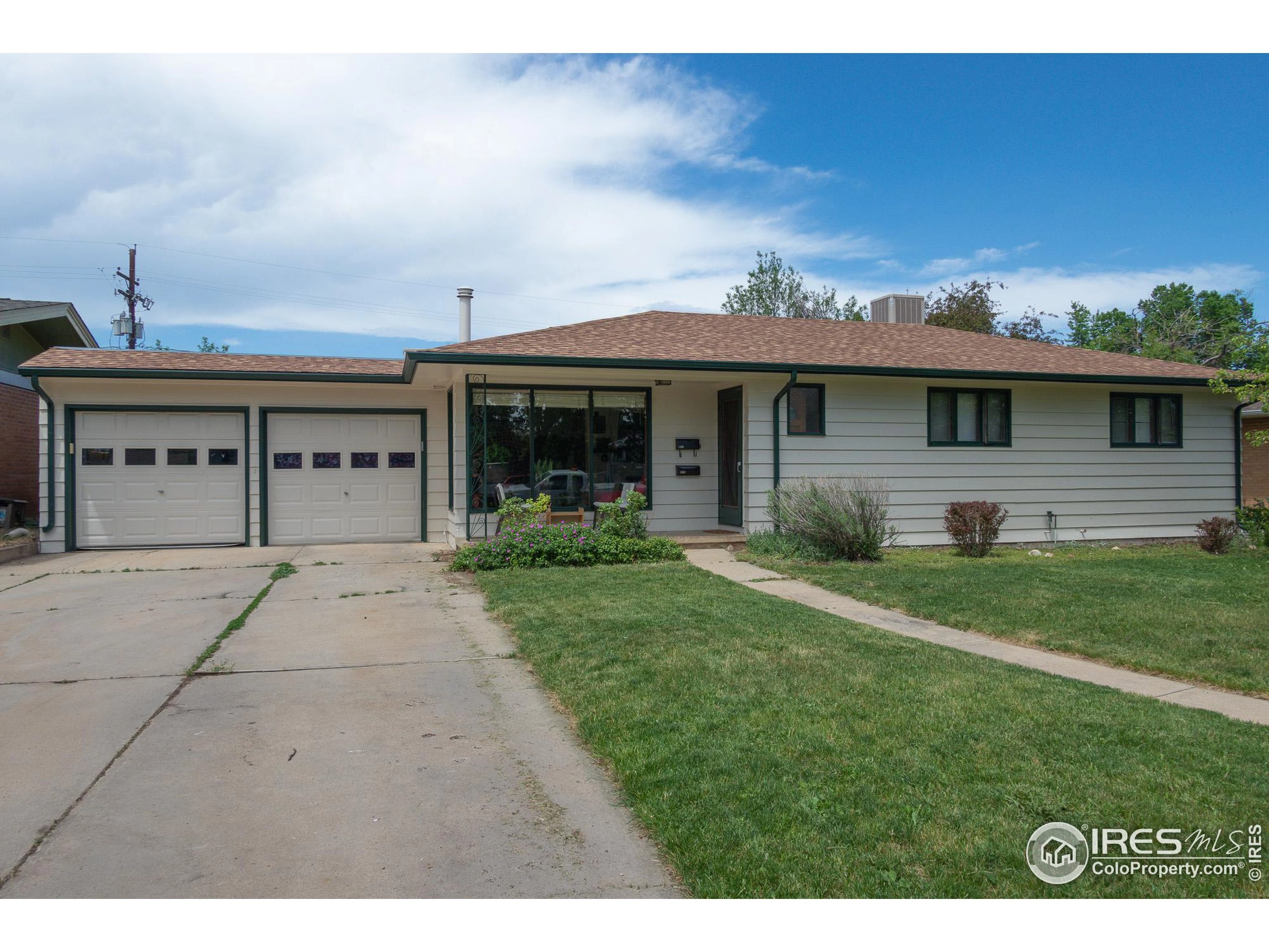 405 W Geneseo St  
