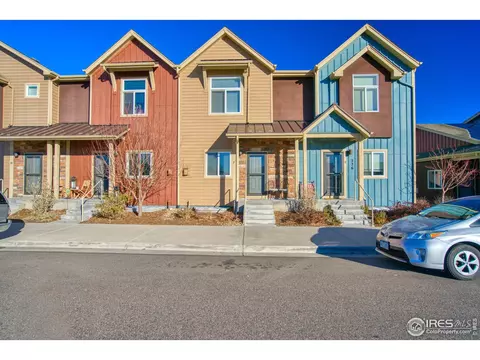 226 N Parkside Dr #F, Longmont, CO 80501