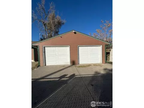 5802 Magnolia St, Commerce City, CO 80022