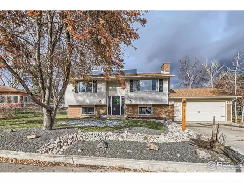 321 W 50th St, Loveland, CO 80538