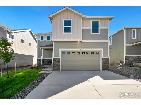 246 Bird Way, Lochbuie, CO 80603