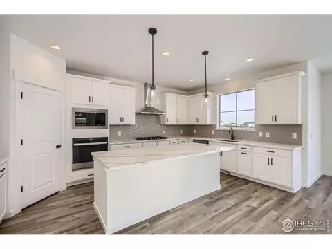12718 Bend Ct, Longmont, CO 80504 photo 11