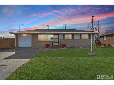 1102 27th St, Greeley, CO 80631