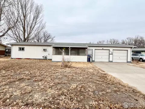 128 Spruce St, Log Lane Village, CO 80705