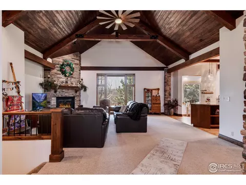 1353 Bluemoon Dr, Longmont, CO 80504