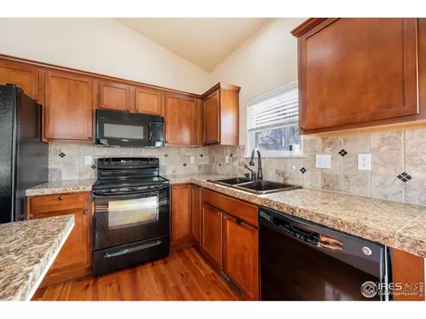 209 Oak St, Windsor, CO 80550 photo 11