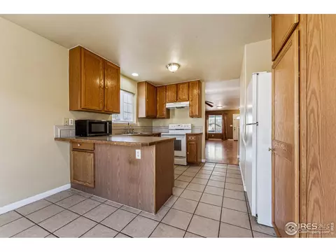 3113 Canyon Cir, Evans, CO 80620 photo 10