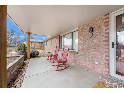 1221 Cedar Dr, Berthoud, CO 80513 photo 3