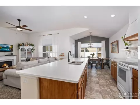 952 Greenbrook Dr, Windsor, CO 80550 photo 5