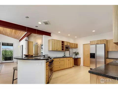 2035 Balsam Dr, Boulder, CO 80304 photo 11