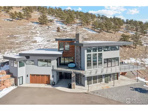 818 Mountain View Dr, Lyons, CO 80540 photo 2