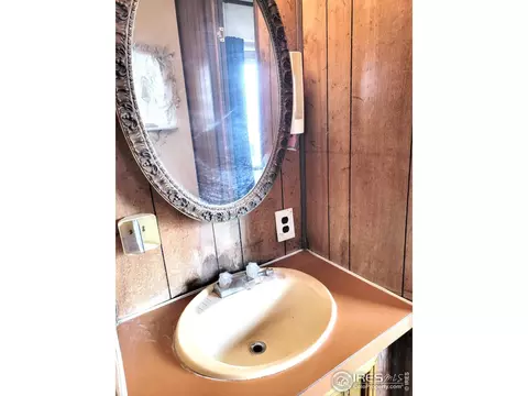 204 N Washington Ave, Fleming, CO 80728 photo 9