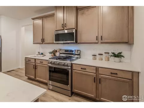 692 Galloway Dr, Johnstown, CO 80534