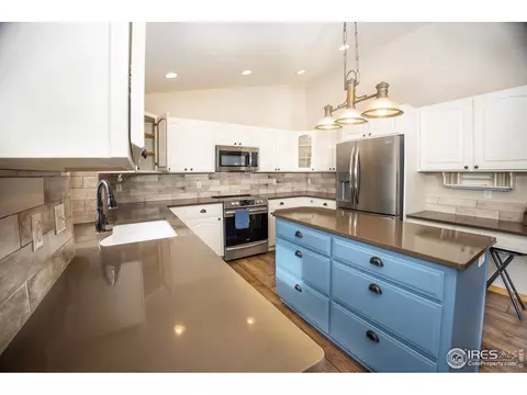 898 N 4th St, Johnstown, CO 80534 photo 8