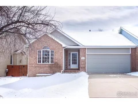 898 N 4th St, Johnstown, CO 80534