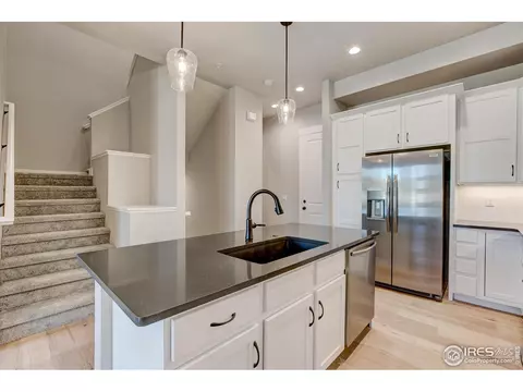 202 High Point Dr, Longmont, CO 80504 photo 2