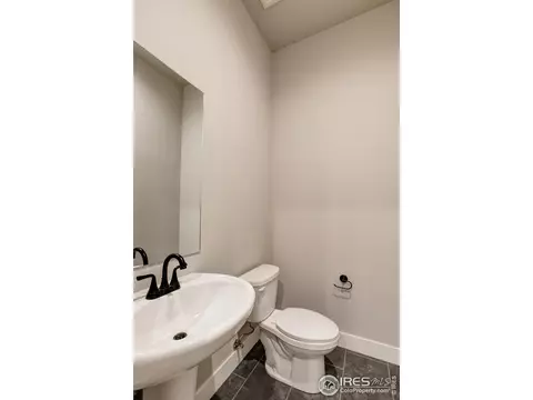 202 High Point Dr, Longmont, CO 80504 photo 8