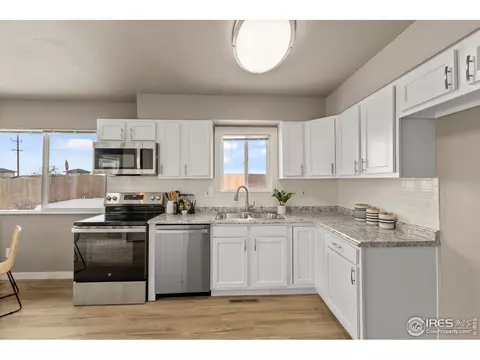 3517 Columbine Ct, Evans, CO 80620 photo 7
