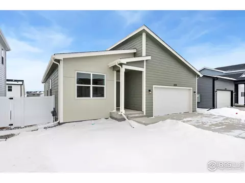 3724 Kenai St, Evans, CO 80620