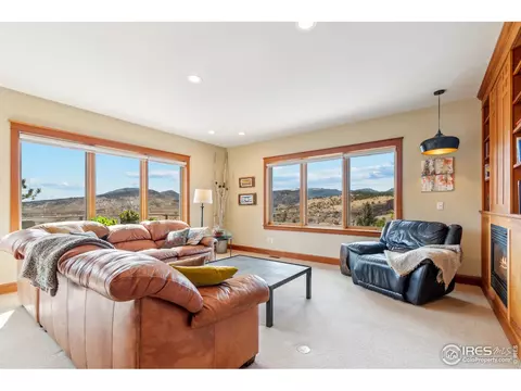 102 Longs Peak Dr, Lyons, CO 80540 photo 5