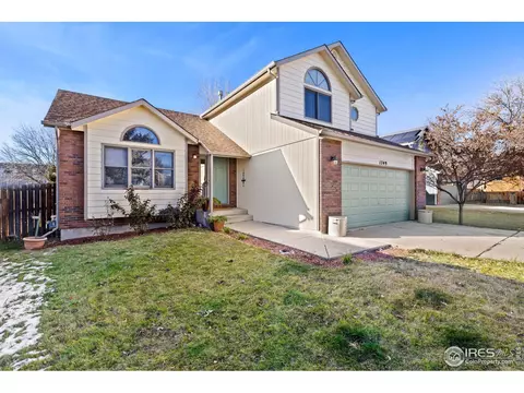 1749 Foster Dr, Longmont, CO 80501