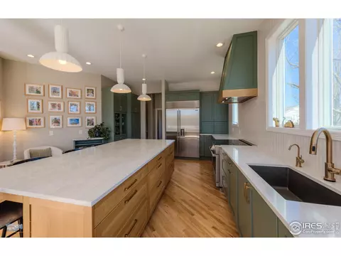 3888 Saint Vincent Pl, Boulder, CO 80301 photo 3