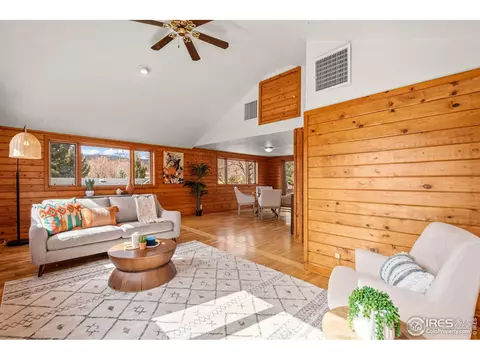 220 Stickney Ave, Lyons, CO 80540