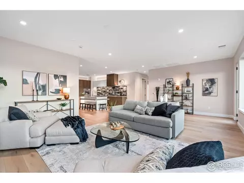 205 E 6th St #401, Loveland, CO 80537