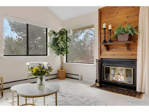 6877 Countryside Ln #277, Longmont, CO 80503