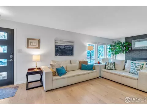2882 Loma Pl, Boulder, CO 80301 photo 4
