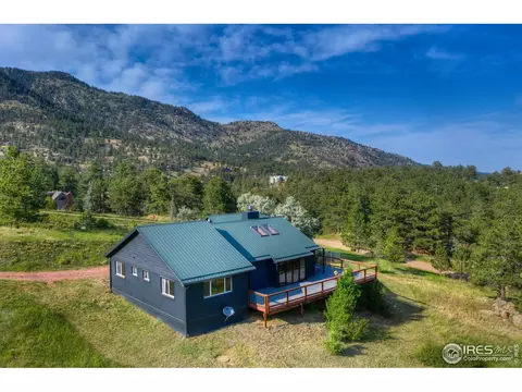 57 Makah Ln, Lyons, CO 80540