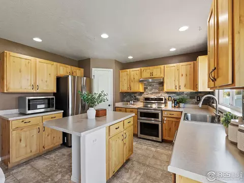 322 Shadowbrook Dr, Windsor, CO 80550 photo 12