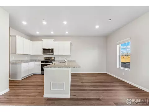 137 Robin Rd, Johnstown, CO 80534 photo 5