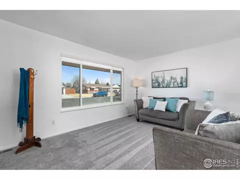 326 Berwick Ave, Firestone, CO 80520 photo 4