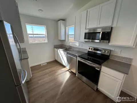 3803 Pinnacles Ct, Evans, CO 80620 photo 2