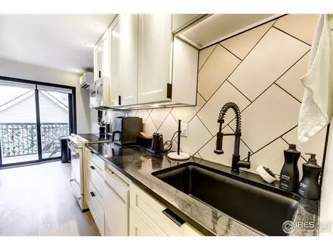 1800 Pearl St #15, Boulder, CO 80302