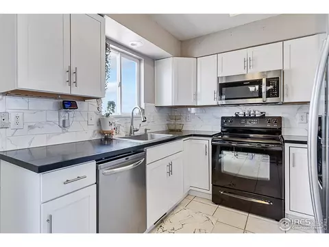 2408 Cedar Ave, Greeley, CO 80631 photo 9