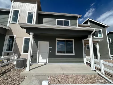 3736 Pinnacles Ct, Evans, CO 80620
