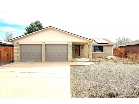 1410 Oak Dr, Berthoud, CO 80513 photo 2