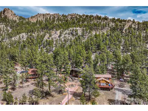 592 Aspen Dr, Lyons, CO 80540