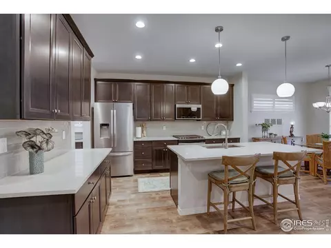724 Widgeon Cir, Longmont, CO 80503
