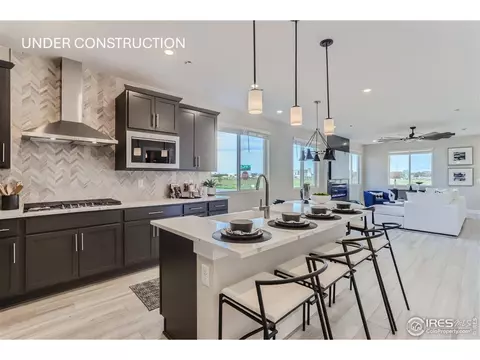 2746 Bear Springs Cir, Longmont, CO 80503