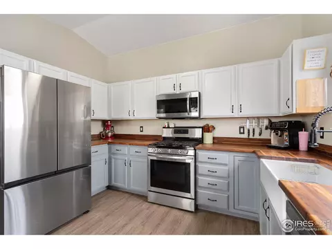 809 E 21st St, Greeley, CO 80631 photo 8