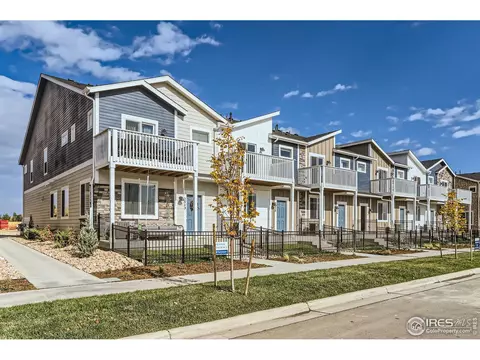 2754 Bear Springs Cir, Longmont, CO 80503