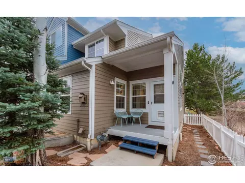 737 Snowberry St, Longmont, CO 80503