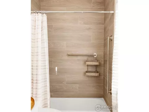 624 Pearl St #202, Boulder, CO 80302 photo 14