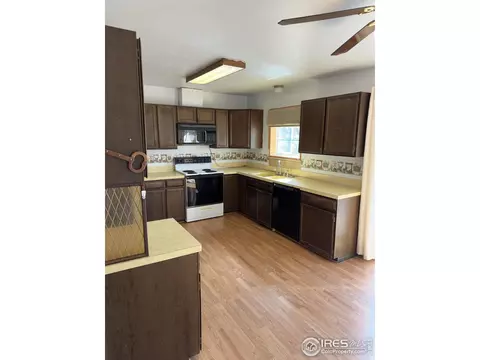 937 Glenview Dr, Berthoud, CO 80513 photo 12