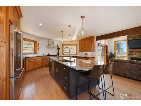 816 Mountain View Dr, Lyons, CO 80540 photo 11